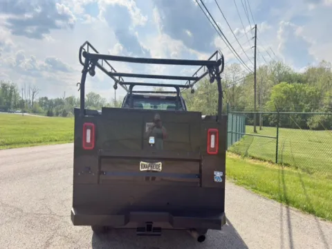 More photos of 2021 Chevrolet Silverado 2500HD 4WD Double Cab 162" Work Truck at Dayton Work Trucks, OH