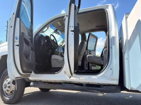 Photos of 2019 Chevrolet Silverado 3500HD CC 4WD Crew Cab 171.5" WB, 59.06" CA WT for sale in Dayton, OH at Dayton Work Trucks