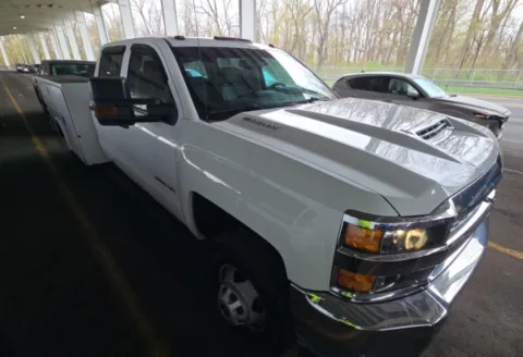 White 2019 Chevrolet Silverado 3500HD CC 4WD Crew Cab 171.5" WB, 59.06" CA WT for sale in Dayton, OH