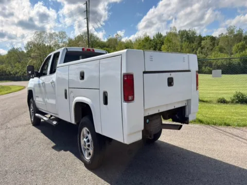 More photos of 2017 Chevrolet Silverado 2500HD 2WD Double Cab 158.1" LT at Dayton Work Trucks, OH