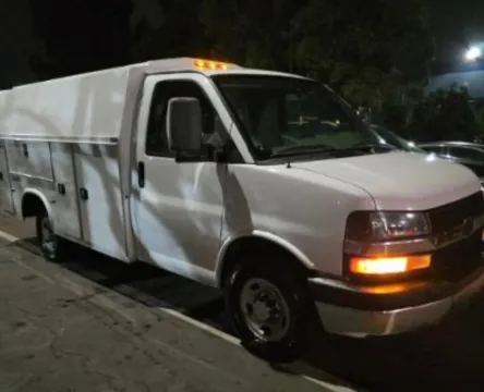 White 2017 Chevrolet Express Commercial Cutaway 3500 Van 139" for sale in Dayton, OH