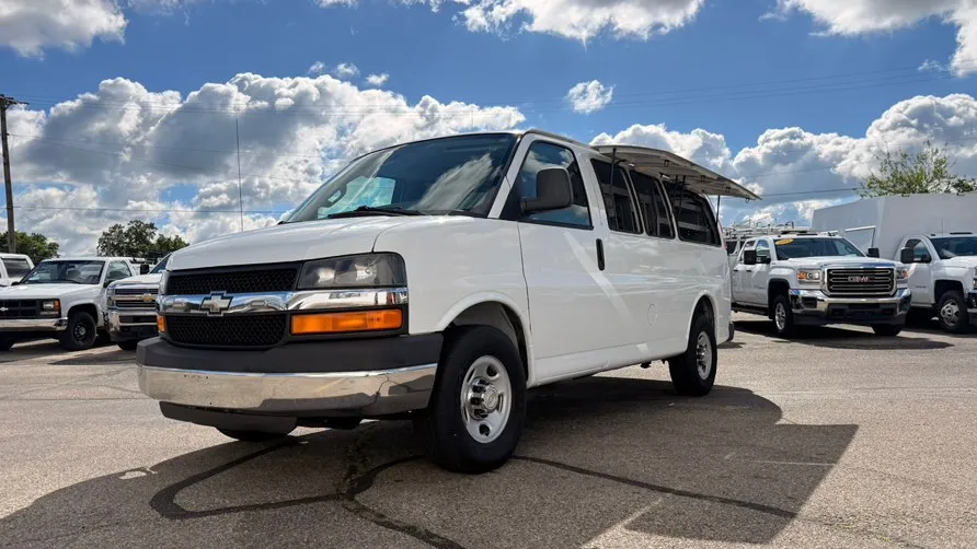 White 2016 Chevrolet Express Cargo Van RWD 3500 135" for sale in Dayton, OH