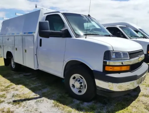White 2020 Chevrolet Express Commercial Cutaway 3500 Van 139" for sale in Dayton, OH