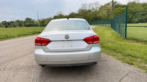 More photos of 2014 Volkswagen Passat 4dr Sdn 2.0L DSG TDI SE w/Sunroof & Nav at Dayton Work Trucks, OH
