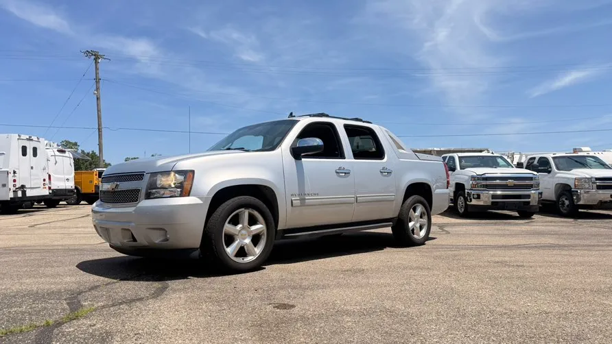 Silver 2011 Chevrolet Avalanche 2WD Crew Cab LS for sale in Dayton, OH