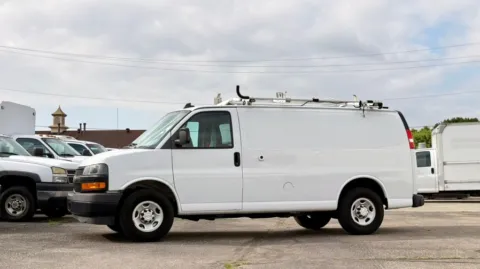 White 2018 Chevrolet Express Cargo Van RWD 2500 135" for sale in Dayton, OH