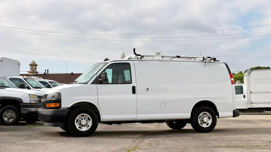 White 2018 Chevrolet Express Cargo Van RWD 2500 135" for sale in Dayton, OH