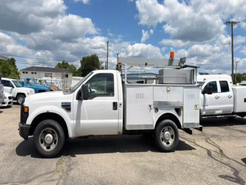 Photos of 2008 Ford Super Duty F-350 SRW 2WD Reg Cab 137" XL for sale in Dayton, OH at Dayton Work Trucks