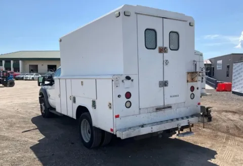 Another view of 2015 Ford Super Duty F-550 DRW 2WD Reg Cab 165" WB 84" CA XL for sale in Dayton, OH at Dayton Work Trucks
