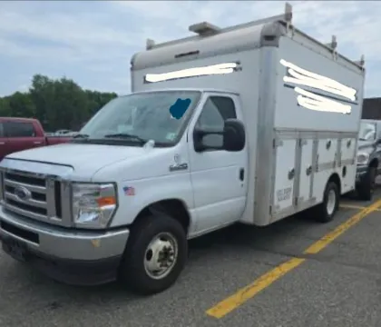 White 2022 Ford E-Series Cutaway E-450 DRW 158" WB for sale in Dayton, OH