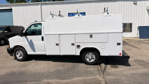 Photos of 2017 Chevrolet Express Commercial Cutaway 3500 Van 139" for sale in Dayton, OH at Dayton Work Trucks