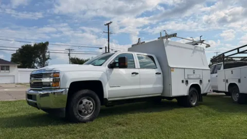 White 2018 Chevrolet Silverado 3500 HD 4WD Crew Cab 171.5" WB, 59.06" CA WT for sale in Dayton, OH