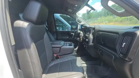 More photos of 2021 Chevrolet Silverado 3500HD CC 2WD Crew Cab 177" WB, 60" CA Work Truck at Dayton Work Trucks, OH