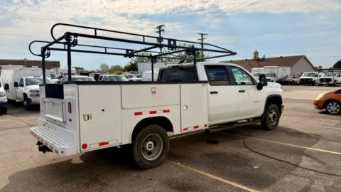 More photos of 2022 Chevrolet Silverado 3500 HD CC 2WD Crew Cab 177" WB, 60" CA Work Truck at Dayton Work Trucks, OH