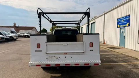 More photos of 2022 Chevrolet Silverado 3500 HD CC 2WD Crew Cab 177" WB, 60" CA Work Truck at Dayton Work Trucks, OH