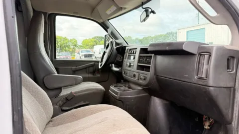More photos of 2020 Chevrolet Express Commercial Cutaway 3500 Van 139" at Dayton Work Trucks, OH