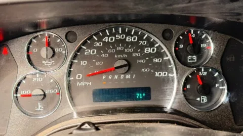 More photos of 2020 Chevrolet Express Commercial Cutaway 3500 Van 139" at Dayton Work Trucks, OH