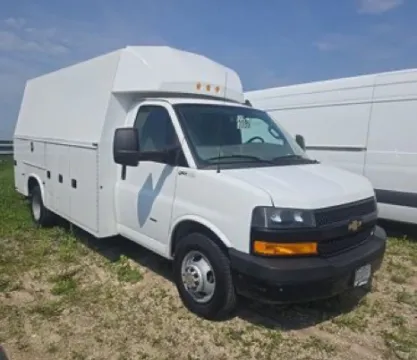White 2021 Chevrolet Express Commercial Cutaway 3500 Van 159" for sale in Dayton, OH