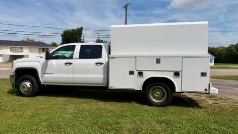 Photos of 2018 GMC Sierra 3500 HD 2WD Crew Cab 171.5" WB, 59.06" CA for sale in Dayton, OH at Dayton Work Trucks