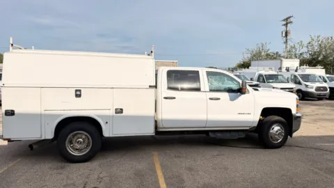 More photos of 2017 Chevrolet Silverado 3500 HD 2WD Crew Cab 171.5" WB, 59.06" CA WT at Dayton Work Trucks, OH