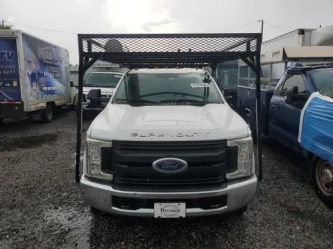 Photos of 2017 Ford Super Duty F-350 DRW XLT 2WD Crew Cab 179" WB 60" CA for sale in Dayton, OH at Dayton Work Trucks