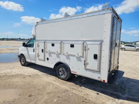White 2018 GMC Savana Commercial Cutaway 3500 Van 139" for sale in Dayton, OH