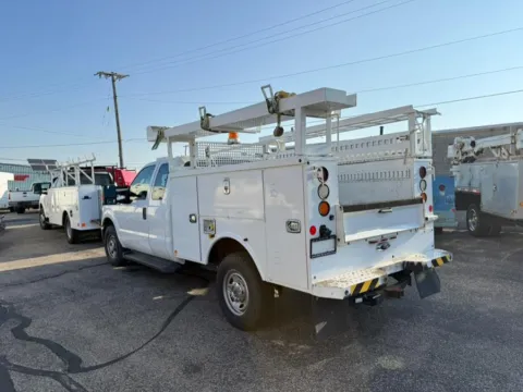 Photos of 2016 Ford Super Duty F-350 SRW 2WD SuperCab 142" XLT for sale in Dayton, OH at Dayton Work Trucks