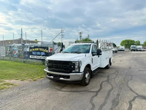 White 2019 Ford Super Duty F-350 DRW XL 2WD Reg Cab 145" WB 60" CA for sale in Dayton, OH