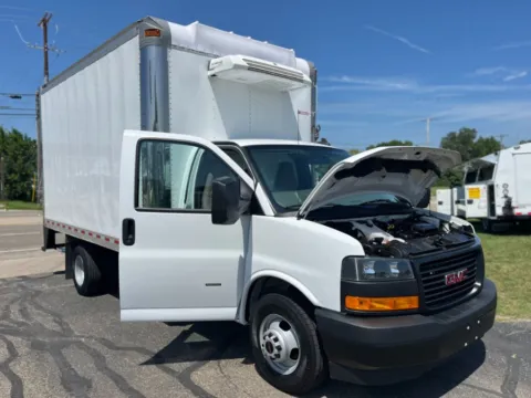 More photos of 2020 GMC Savana Commercial Cutaway 3500 Van 159" at Dayton Work Trucks, OH