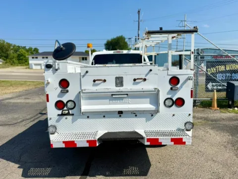 More photos of 2013 Ford Super Duty F-350 SRW 4WD Reg Cab 137" XL at Dayton Work Trucks, OH