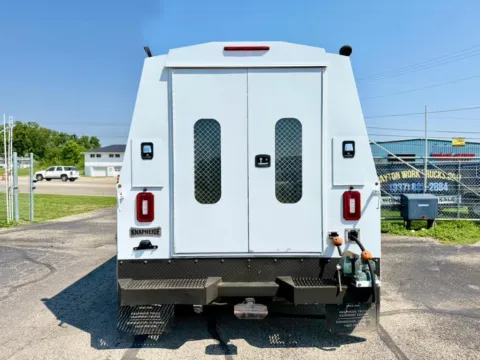 More photos of 2018 Ford Super Duty F-350 DRW XL 2WD Reg Cab 145" WB 60" CA at Dayton Work Trucks, OH