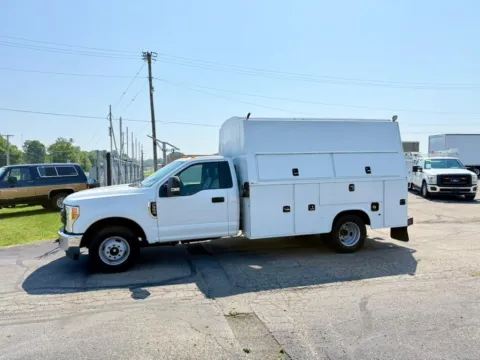 Photos of 2018 Ford Super Duty F-350 DRW XL 2WD Reg Cab 145" WB 60" CA for sale in Dayton, OH at Dayton Work Trucks