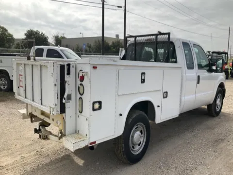 Another view of 2015 Ford Super Duty F-350 SRW 2WD SuperCab 142" XLT for sale in Dayton, OH at Dayton Work Trucks