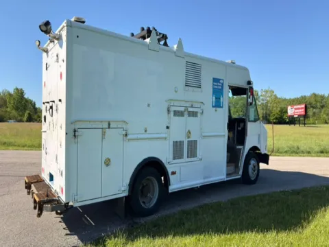 More photos of 2016 Freightliner MT45 Stepvan 6.7 Cummins at Dayton Work Trucks, OH