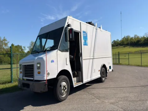 White 2016 Freightliner MT45 Stepvan 6.7 Cummins for sale in Dayton, OH
