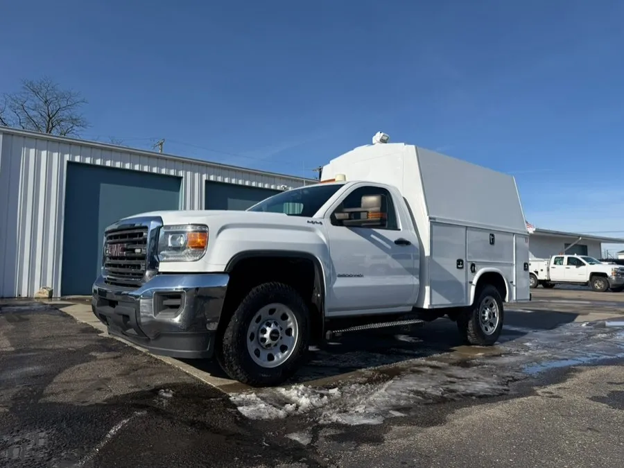 2017 GMC Sierra 3500HD Base's photo