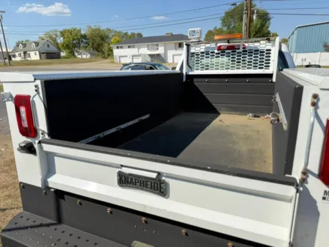 More photos of 2017 Chevrolet Silverado 2500HD 4WD Reg Cab 133.6" Work Truck at Dayton Work Trucks, OH
