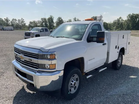 White 2017 Chevrolet Silverado 2500HD 4WD Reg Cab 133.6" Work Truck for sale in Dayton, OH