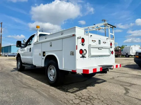 Another view of 2013 Ford Super Duty F-350 SRW 4WD Reg Cab 137" XLT for sale in Dayton, OH at Dayton Work Trucks