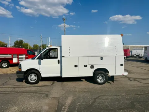 Photos of 2018 GMC Savana Commercial Cutaway 3500 Van 139" for sale in Dayton, OH at Dayton Work Trucks