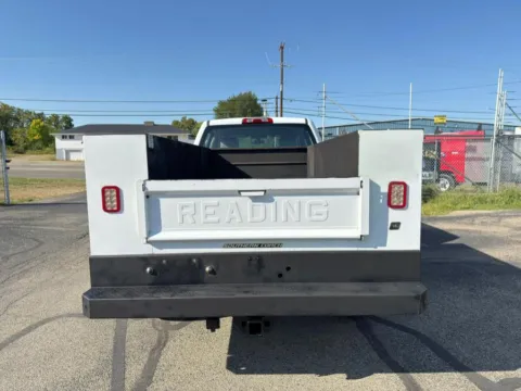 More photos of 2018 Chevrolet Silverado 2500HD 4WD Crew Cab 153.7" Work Truck at Dayton Work Trucks, OH