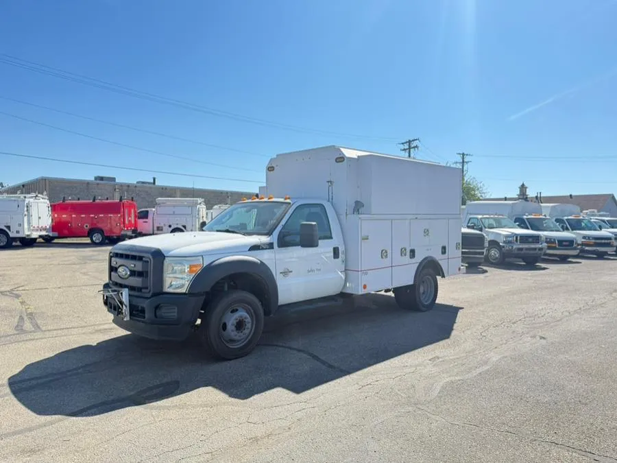 White 2012 Ford Super Duty F-550 DRW 2WD Reg Cab 141" WB 60" CA XLT for sale in Dayton, OH