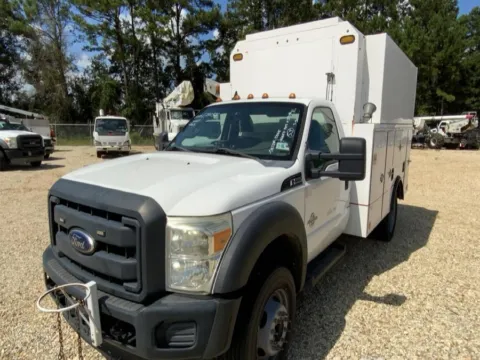 White 2012 Ford Super Duty F-550 DRW 2WD Reg Cab 141" WB 60" CA XLT for sale in Dayton, OH