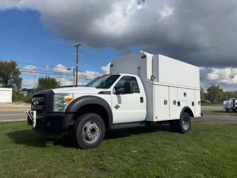 White 2012 Ford Super Duty F-550 DRW 2WD Reg Cab 141" WB 60" CA XLT for sale in Dayton, OH