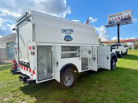 More photos of 2012 Ford Super Duty F-550 DRW 2WD Reg Cab 141" WB 60" CA XLT at Dayton Work Trucks, OH