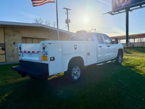 More photos of 2017 Chevrolet Silverado 2500HD 2WD Double Cab 158.1" Work Truck at Dayton Work Trucks, OH