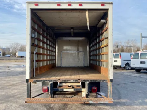 More photos of 2003 Ford Econoline Commercial Cutaway E-350 Super Duty 158" WB DRW at Dayton Work Trucks, OH