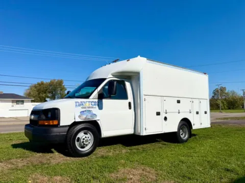 White 2009 Chevrolet Express Commercial Cutaway RWD 3500 177" WB Work Van for sale in Dayton, OH