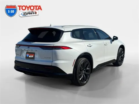 More photos of 2025 Toyota Crown Signia Limited at I-10 Toyota, CA