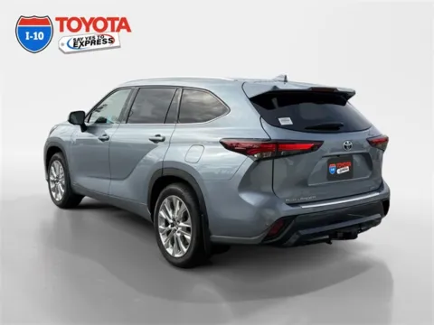 Another view of 2024 Toyota Highlander Hybrid Limited for sale in Indio, CA at I-10 Toyota